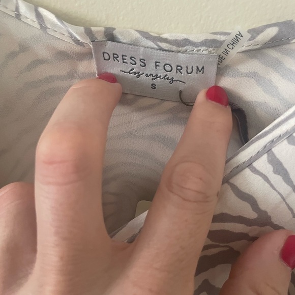 NWT dress forum-small - Picture 6 of 6